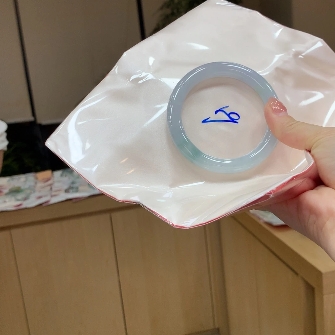 未镶嵌手镯翡翠不退不换