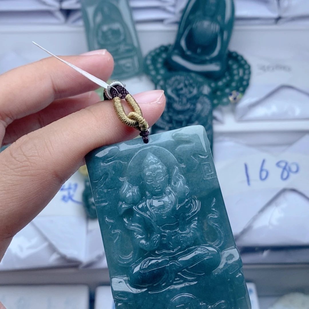 【闪购商品】颈饰未镶嵌翡翠