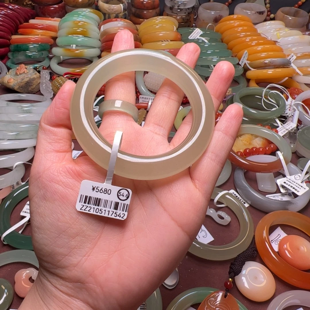 紫***林石英岩玉未镶嵌手镯