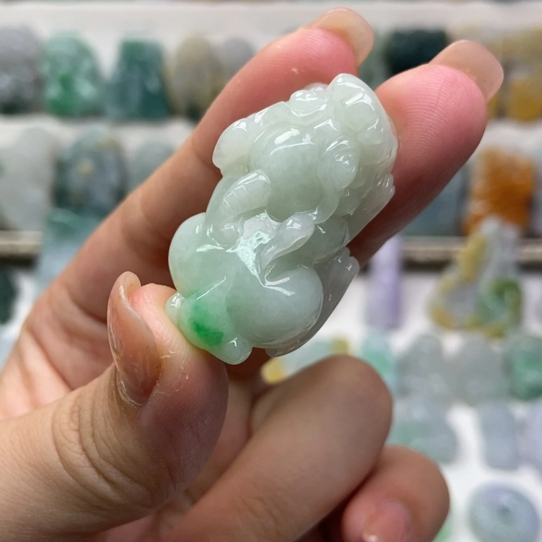 吊坠(赠链)未镶嵌翡翠