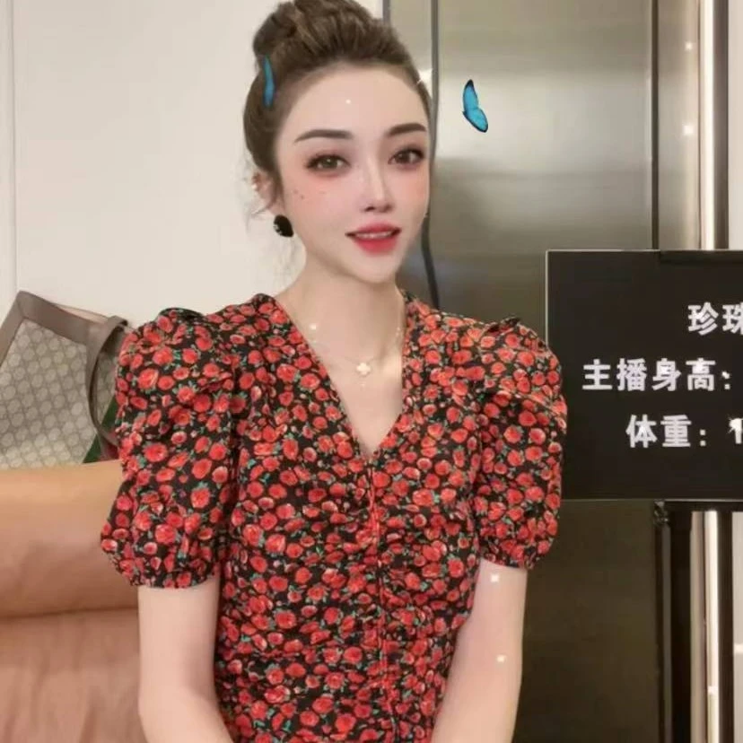 F15 港风复古~V领碎花连衣裙 22Q0615002