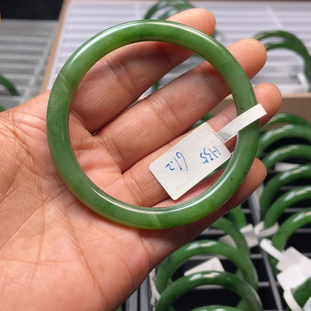 和田玉（碧玉）手镯未镶嵌