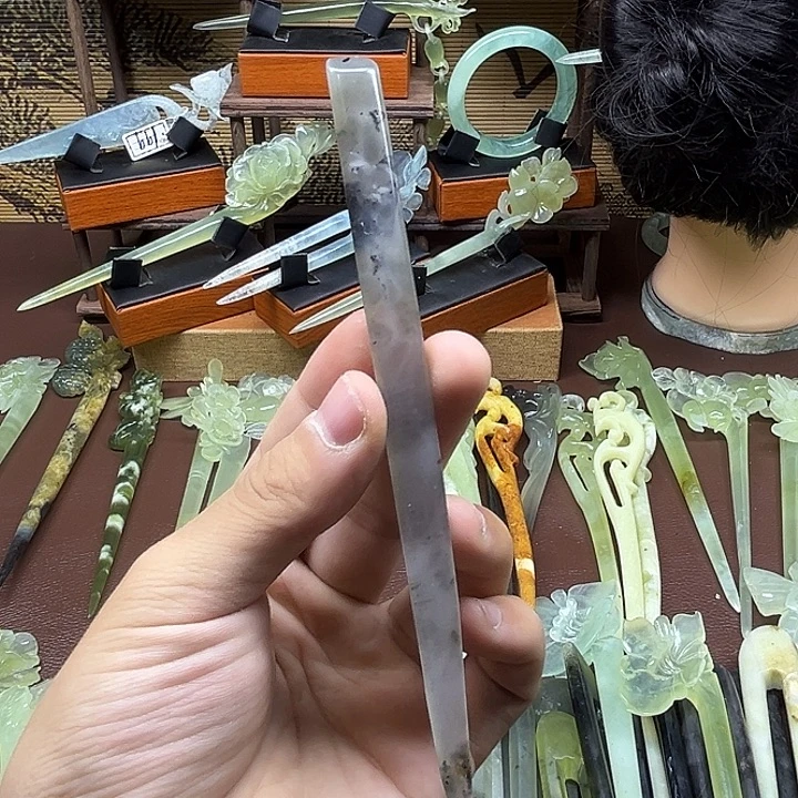 欢****蛇纹石玉未镶嵌发饰