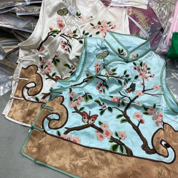 6529#重工国服百万针刺富贵刺绣新中式百搭宽松马甲