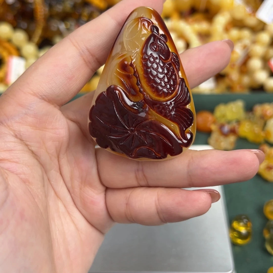 琥珀未镶嵌珠宝奇石