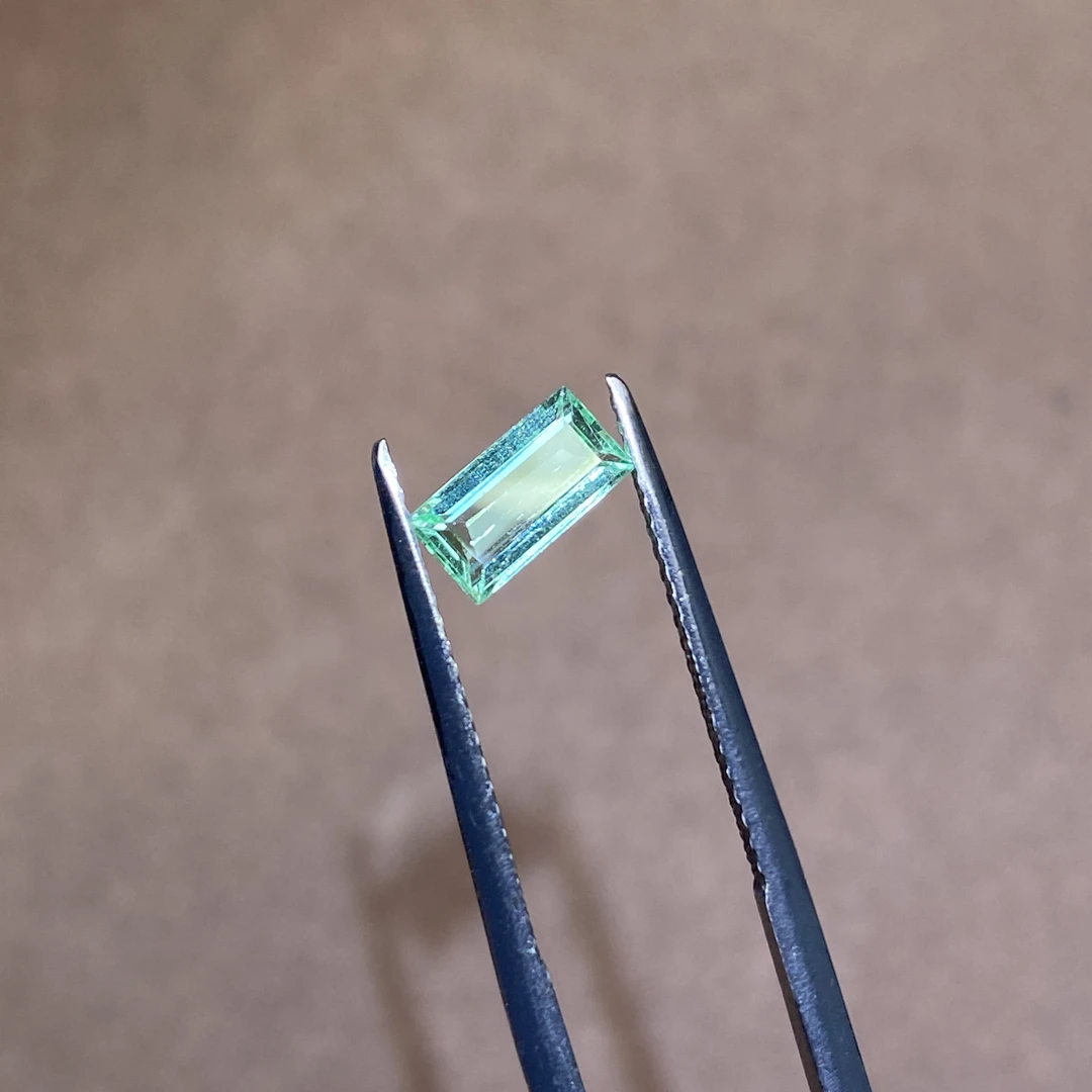 22C436 微油祖母绿宝石 0.61克拉