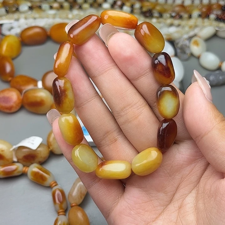 和田玉（糖玉）未镶嵌手链