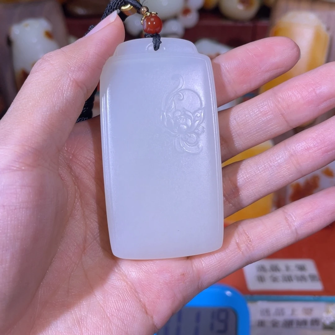 大***猫和田玉未镶嵌挂件