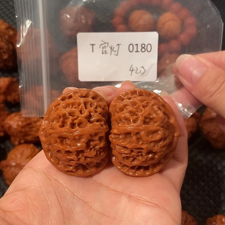 文玩核桃吊坠桃心宫灯42