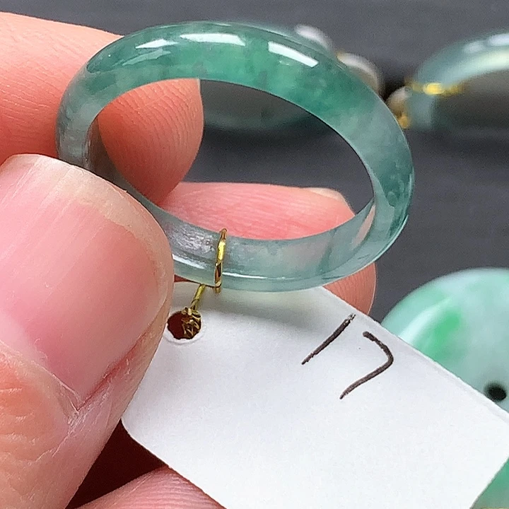 翡翠戒指未镶嵌戒指