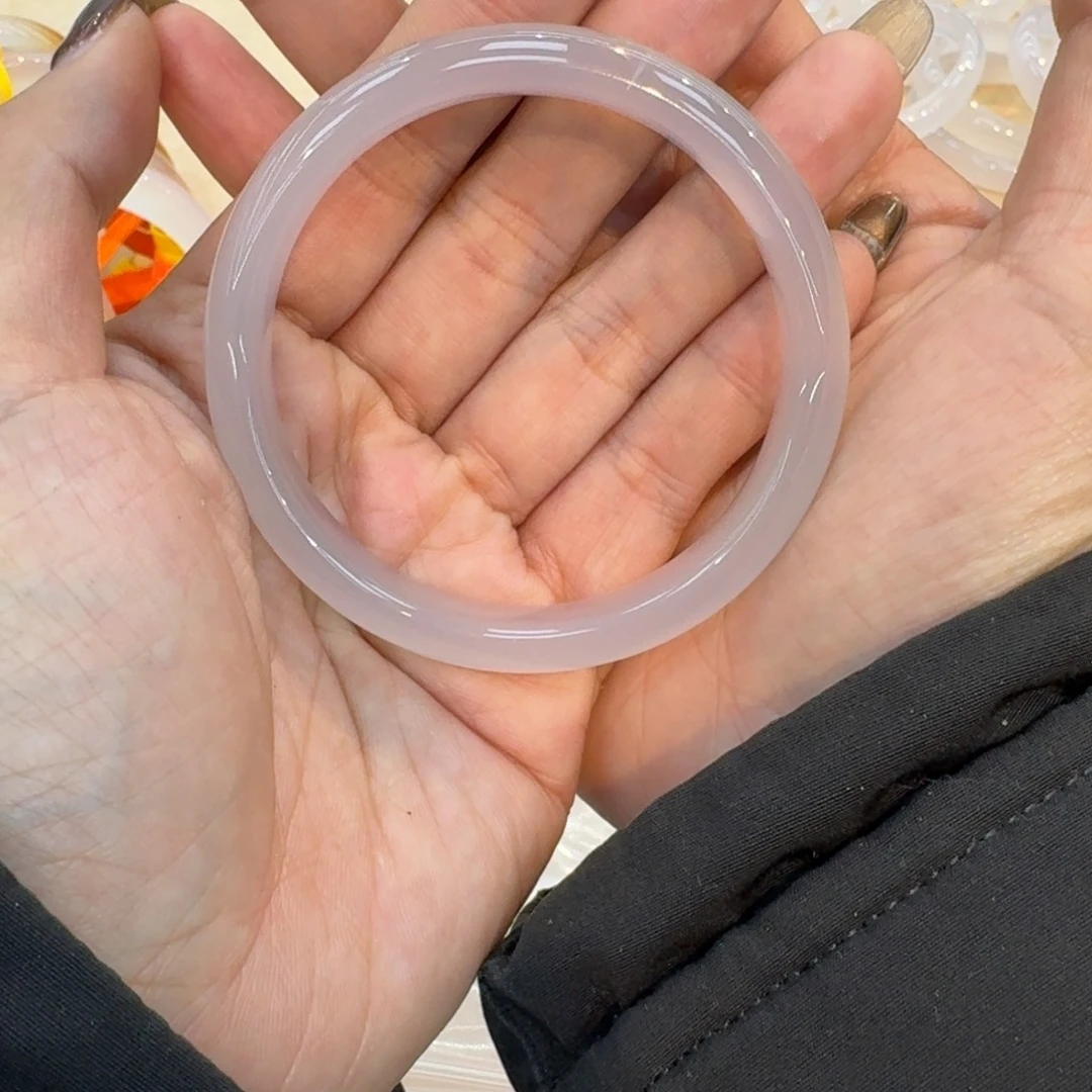 不***手玛瑙/玉髓未镶嵌手镯