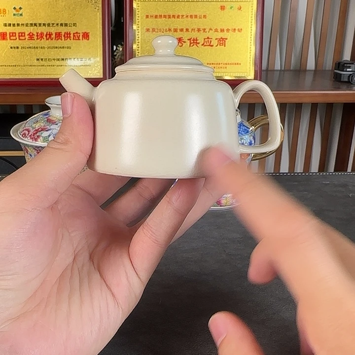 陶瓷艺术。