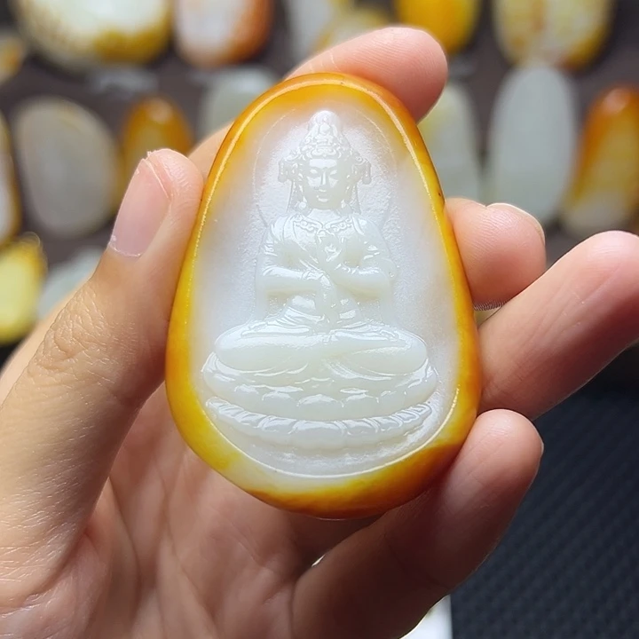 和田玉未镶嵌颈饰