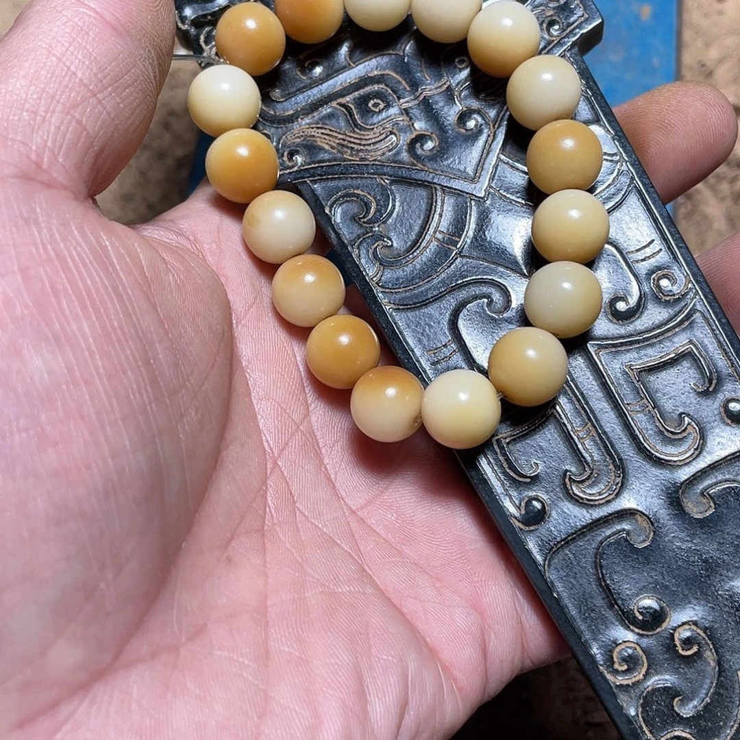 白玉菩提吊坠xjbvvvhhhj