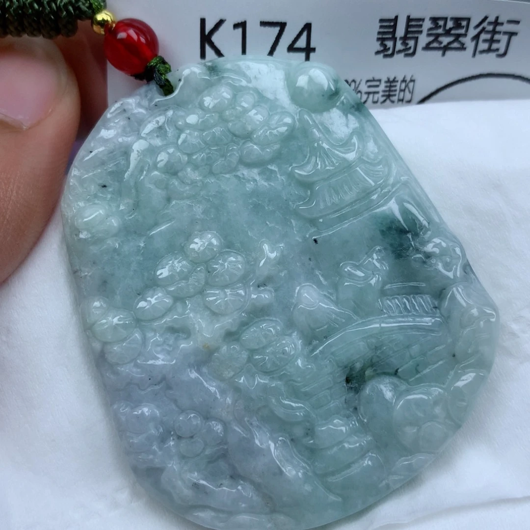 翡翠颈饰未镶嵌牌子