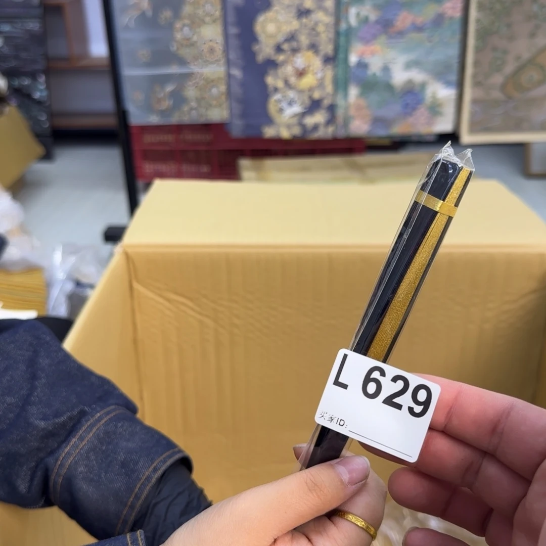 蚕丝阿****?哦哦咯咯摸摸陌陌摸摸