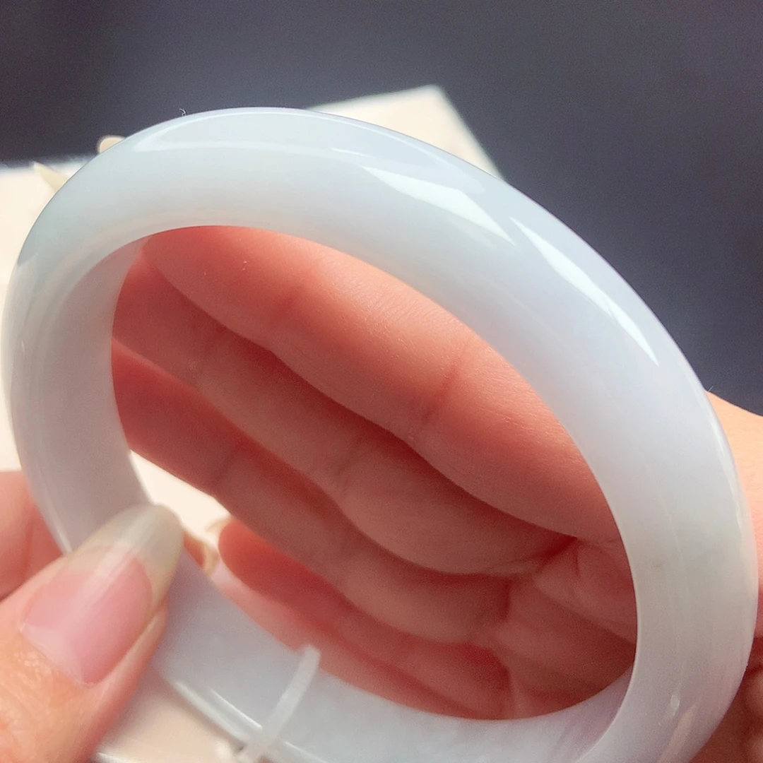 翡翠未镶嵌手镯64.6圈口