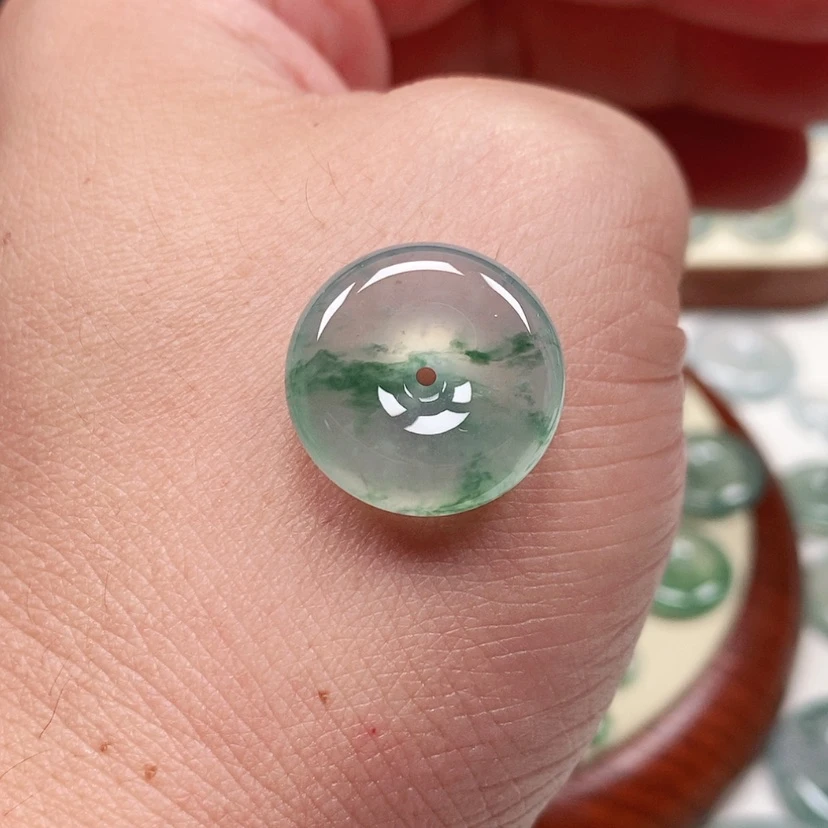 【闪购商品】翡翠未镶嵌吊坠(不含链)