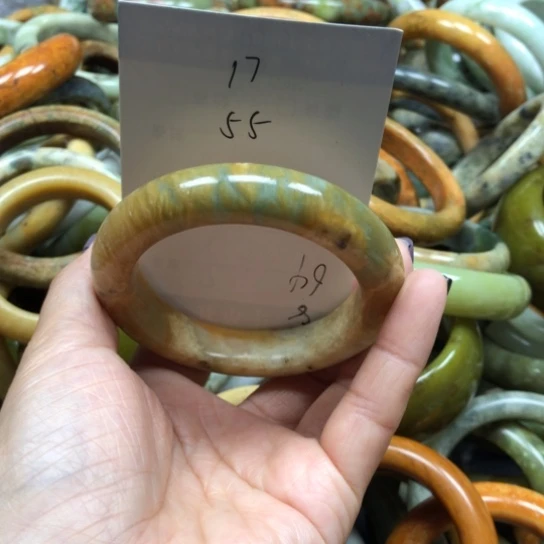 未镶嵌蛇纹石玉手镯