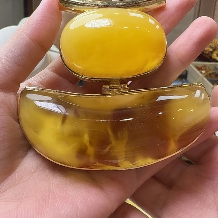 琥珀未镶嵌颈饰吊坠