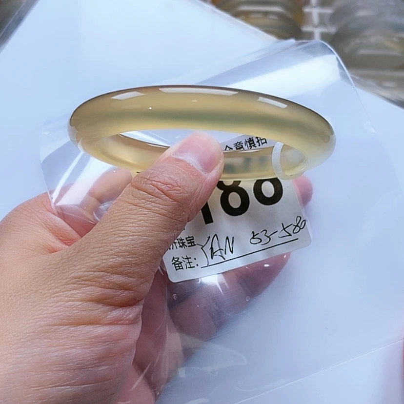 【闪购商品】玛瑙/玉髓手镯未镶嵌?***G