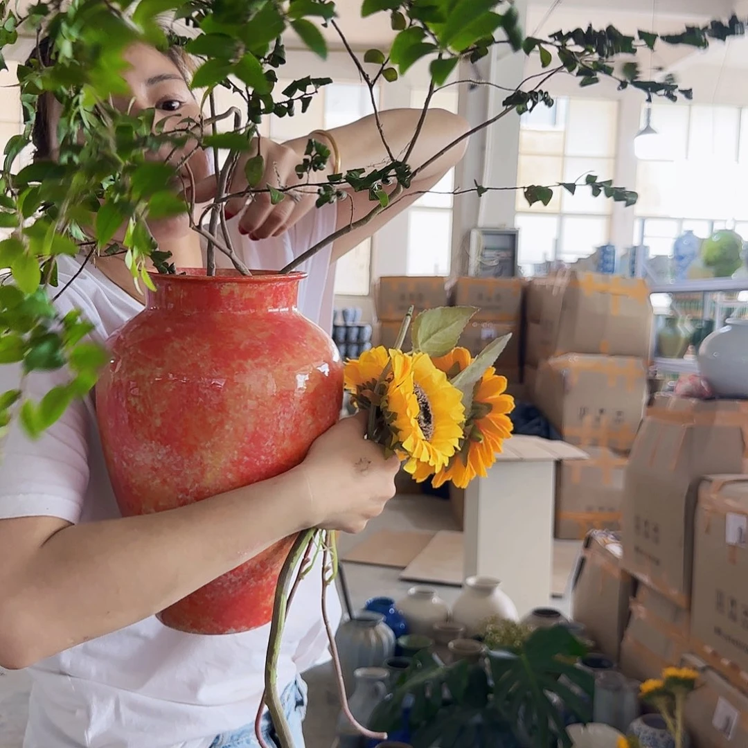 景德镇陶瓷艺术花瓶安哥拉红