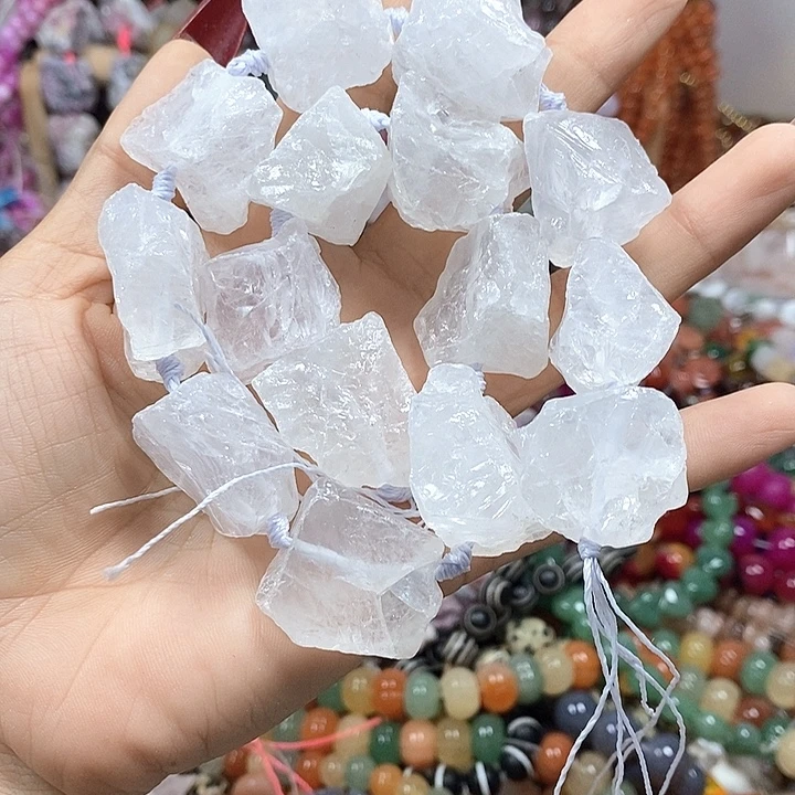 玛瑙/玉髓未镶嵌珠宝半成品白水晶原矿