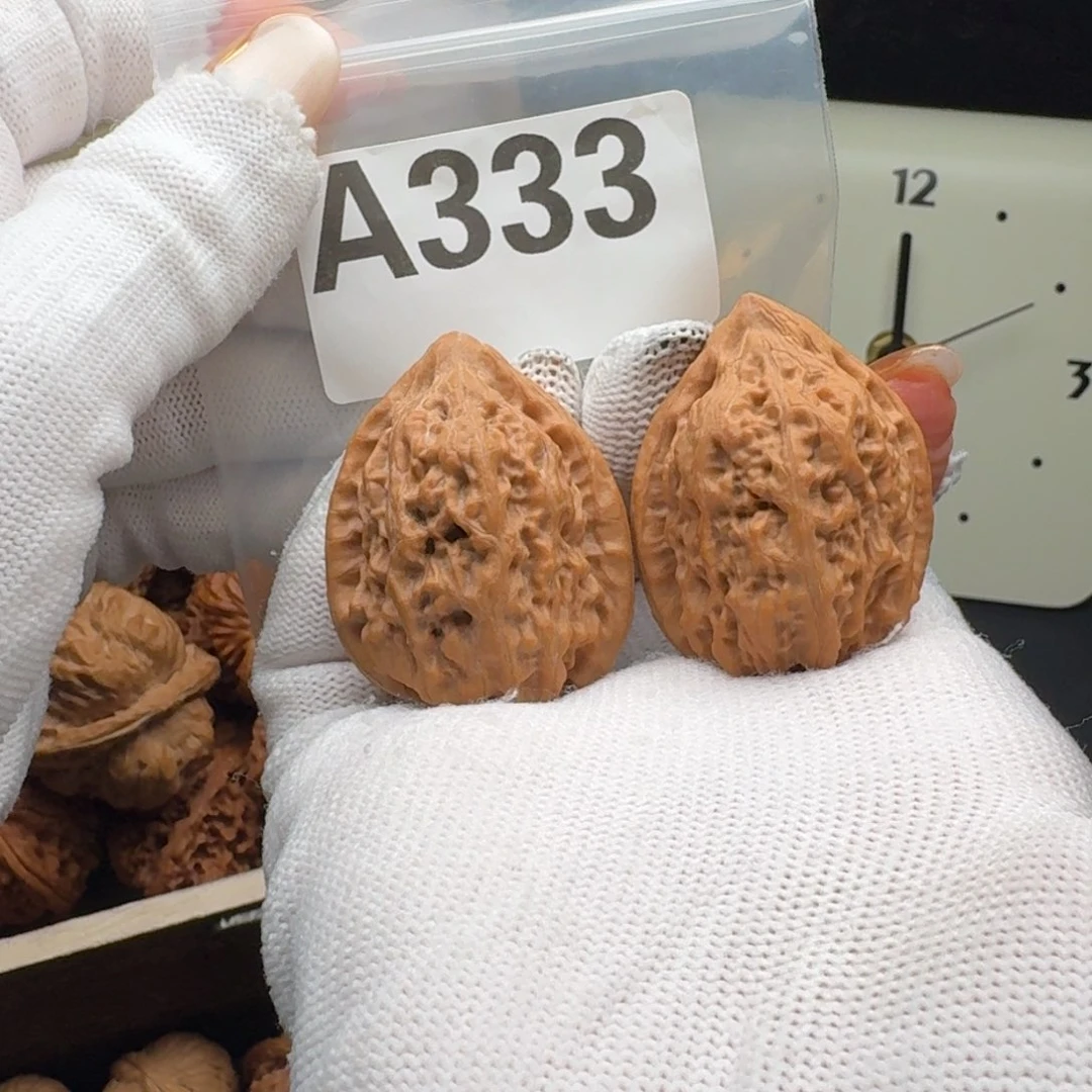 文玩核桃把件33鸡心A333