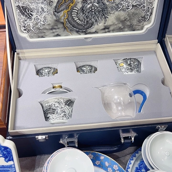 摆件陶独*周景德镇陶瓷协会秘书科工作