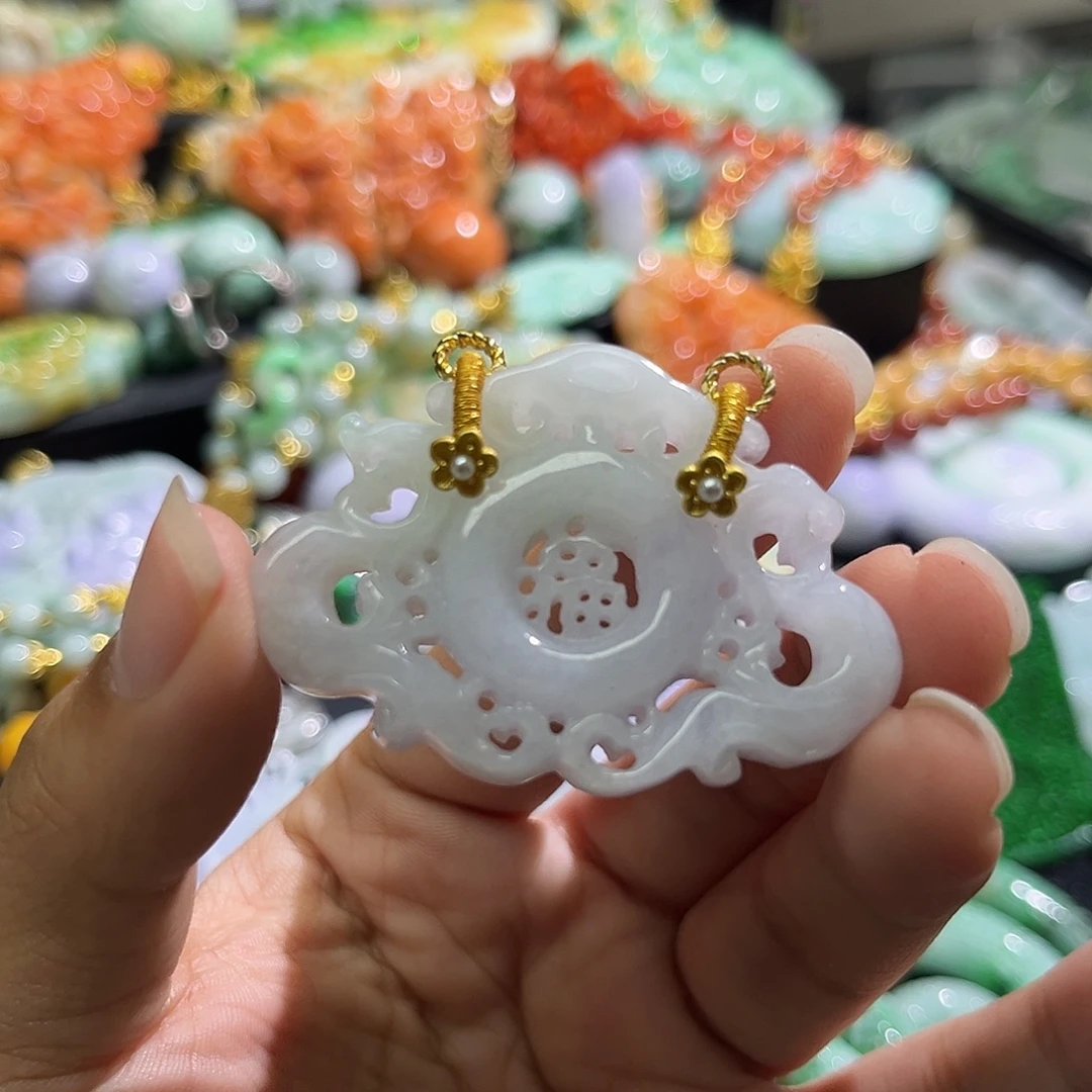 颈饰未镶嵌翡翠待编织