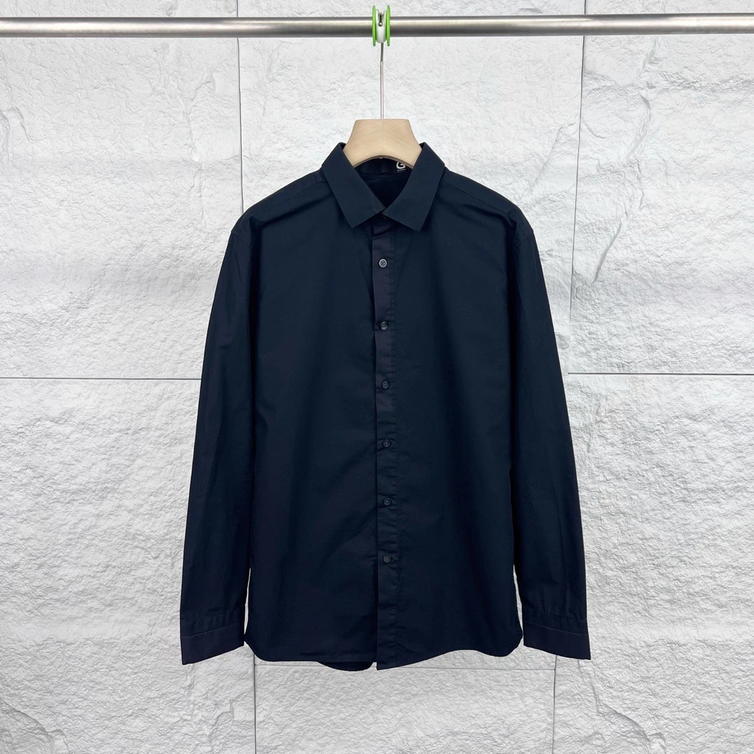 99新 Givenchy/纪梵希 39码/黑色纯色休闲翻领长袖衬衫/15769410