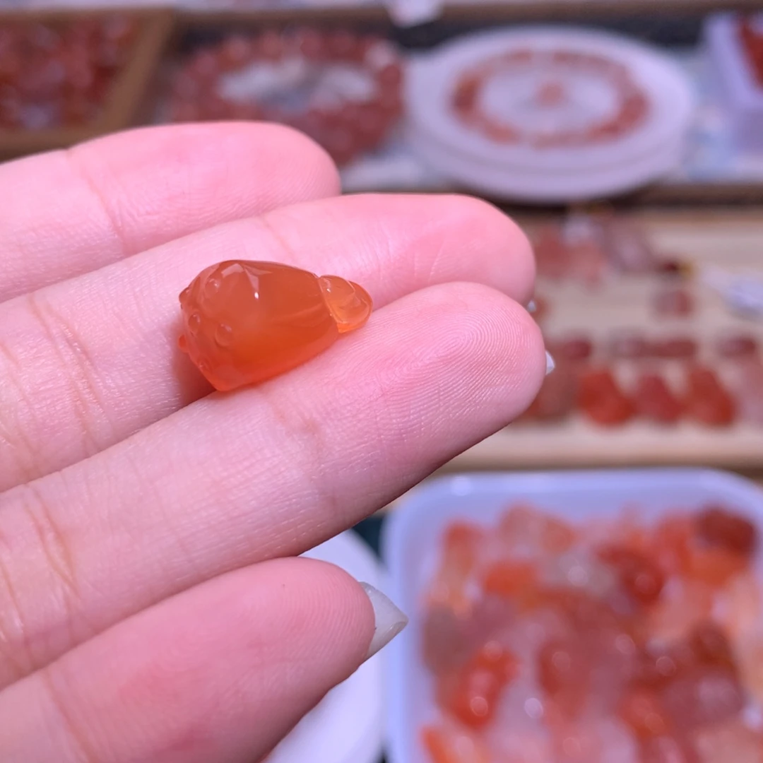 南红玛瑙未镶嵌珠宝半成品莲蓬