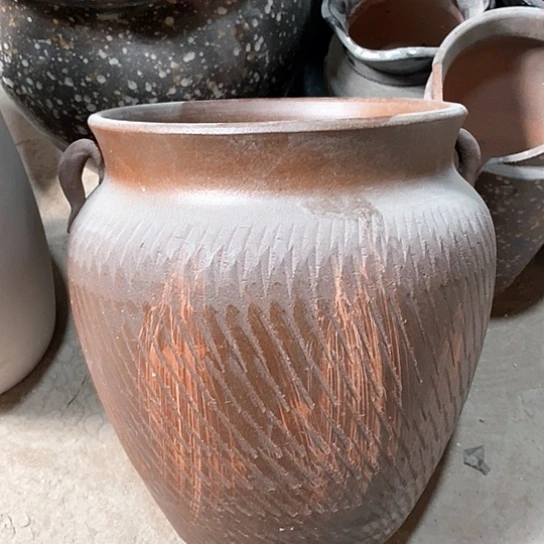 紫砂花盆口25高度31酒坛咖色底裂瑕疵