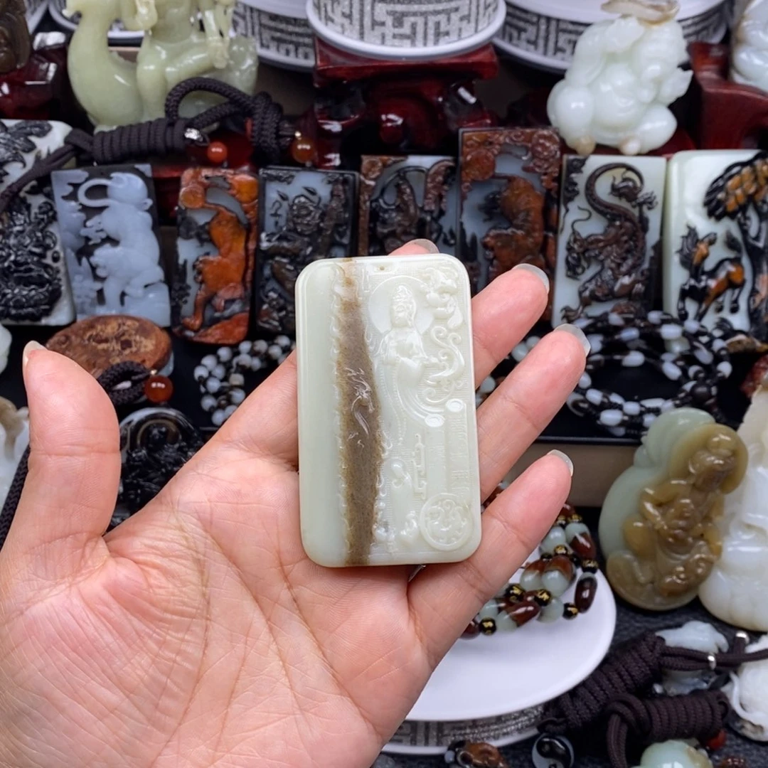 和田玉未镶嵌颈饰