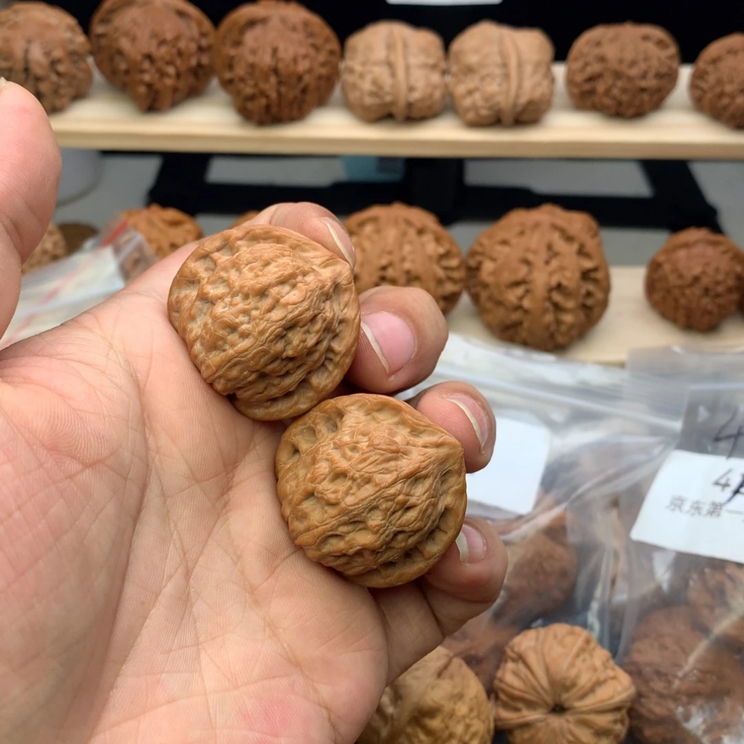 文玩核桃把件三*崔凯公子帽