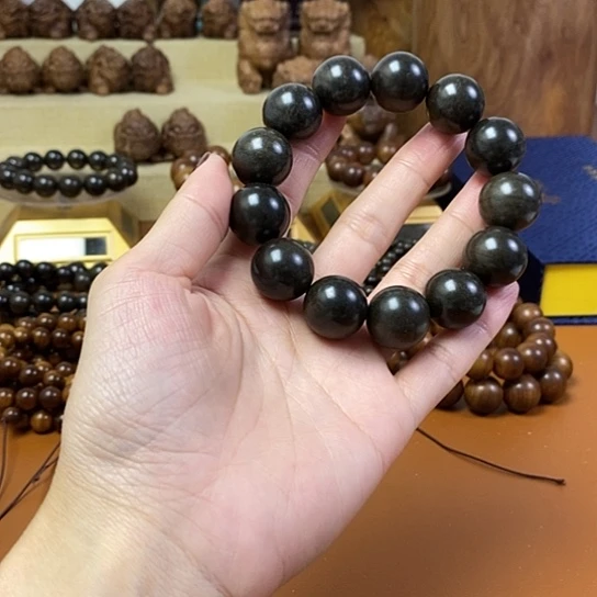 老山檀香阴沉1.8手串