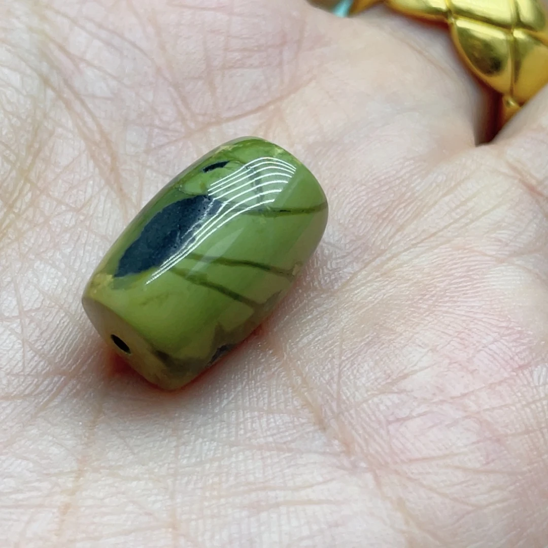 南红玛瑙未镶嵌珠宝奇石