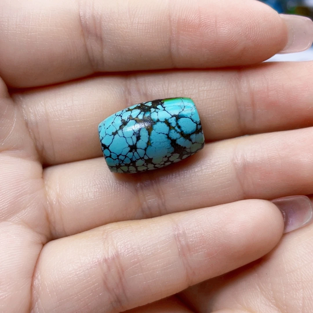 绿松石未镶嵌饰品