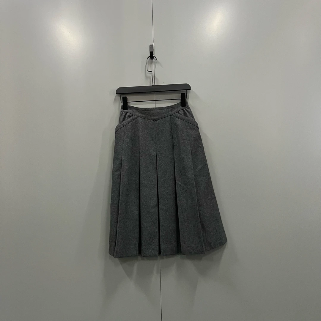 95新 DIOR/迪奥 zz8 深灰色百褶半身裙 M码/102830