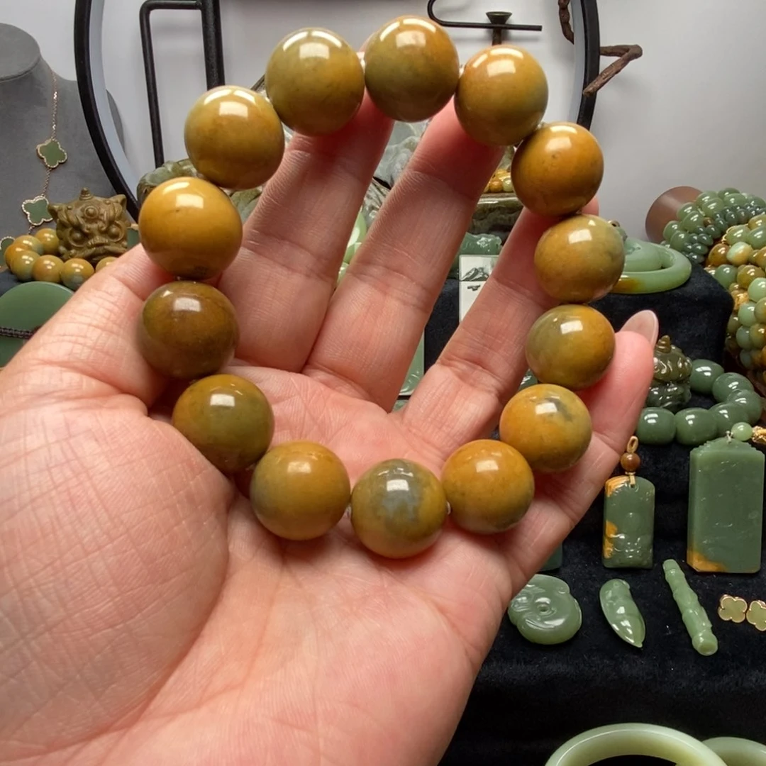 手串未镶嵌岫岩河磨玉（透闪石质玉）