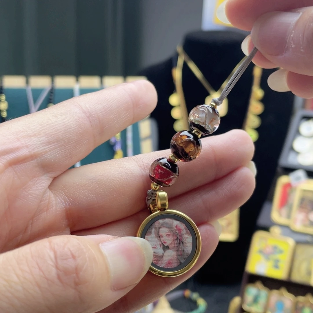 唐卡等多种形式的艺术形式