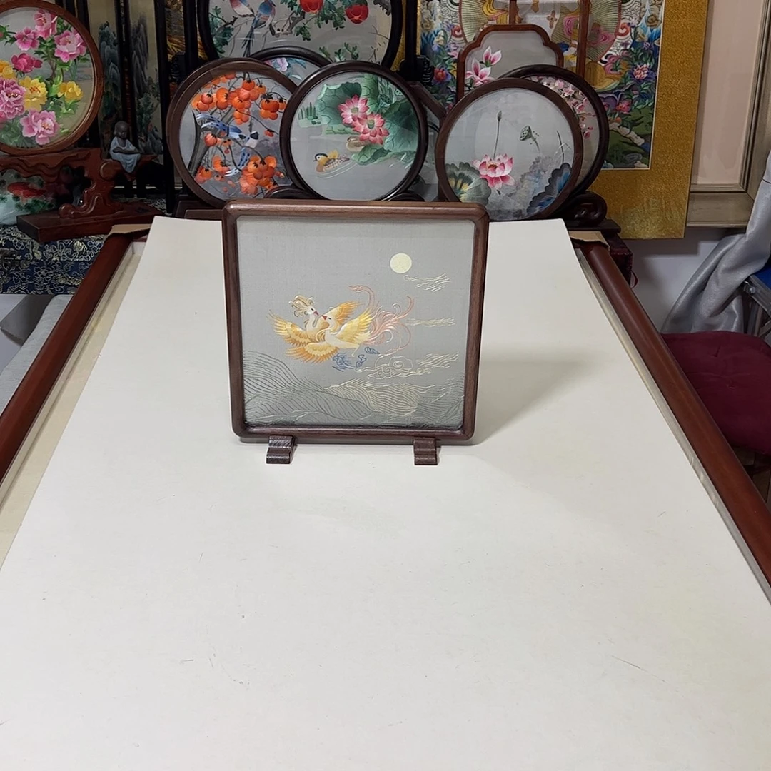 张***舰刺绣纯手工刺绣画