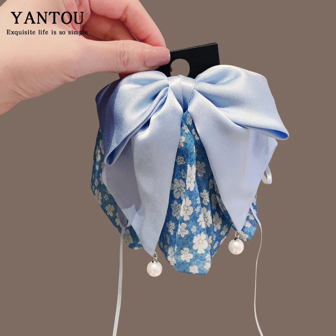 蓝色印花蝴蝶结飘带抓夹新款珍珠吊坠马尾夹气质高端后脑勺鲨鱼夹