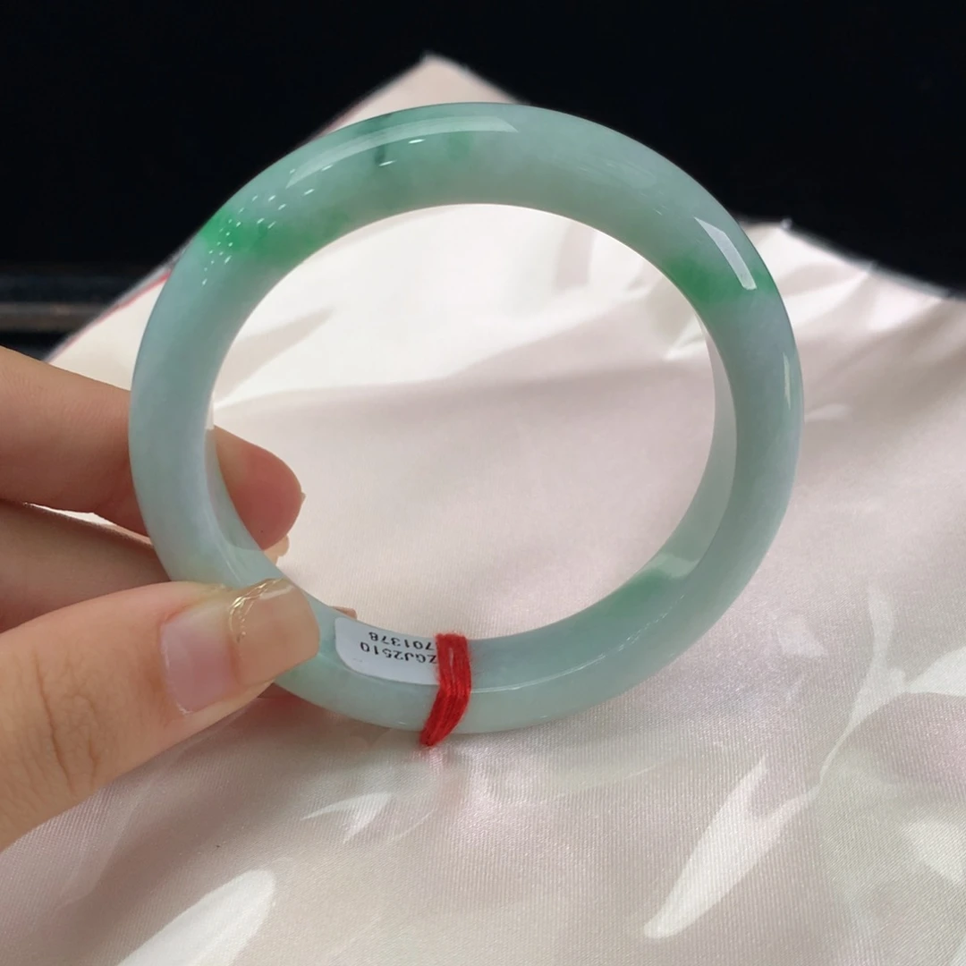 翡翠未镶嵌手镯缅甸A货翡翠 绿底阳绿56 55