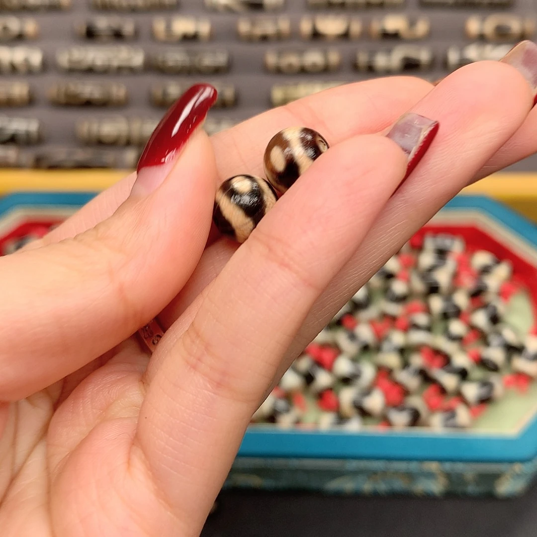 玛瑙/玉髓珠宝半成品足铂镶嵌