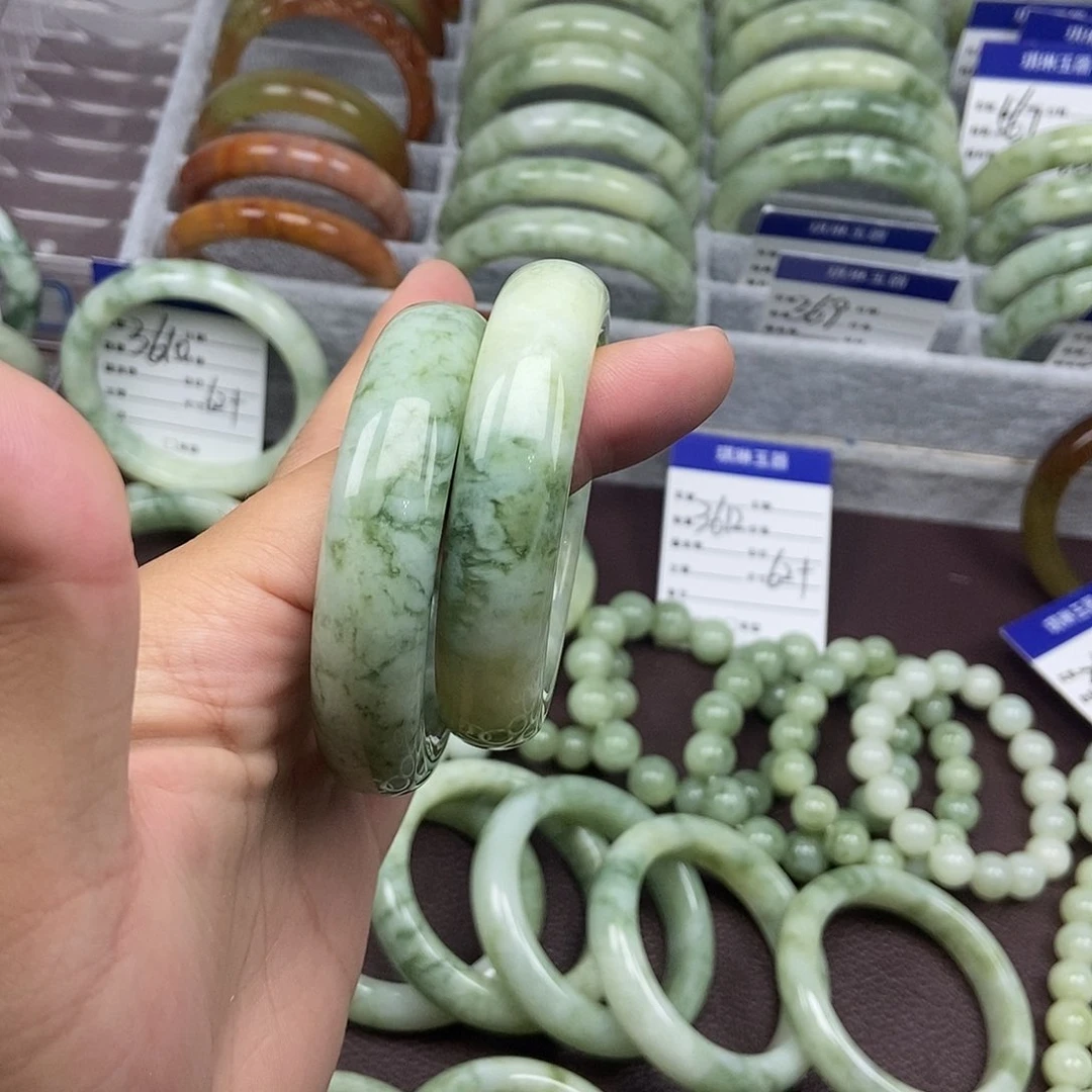 蛇纹石玉未镶嵌手镯Q*n