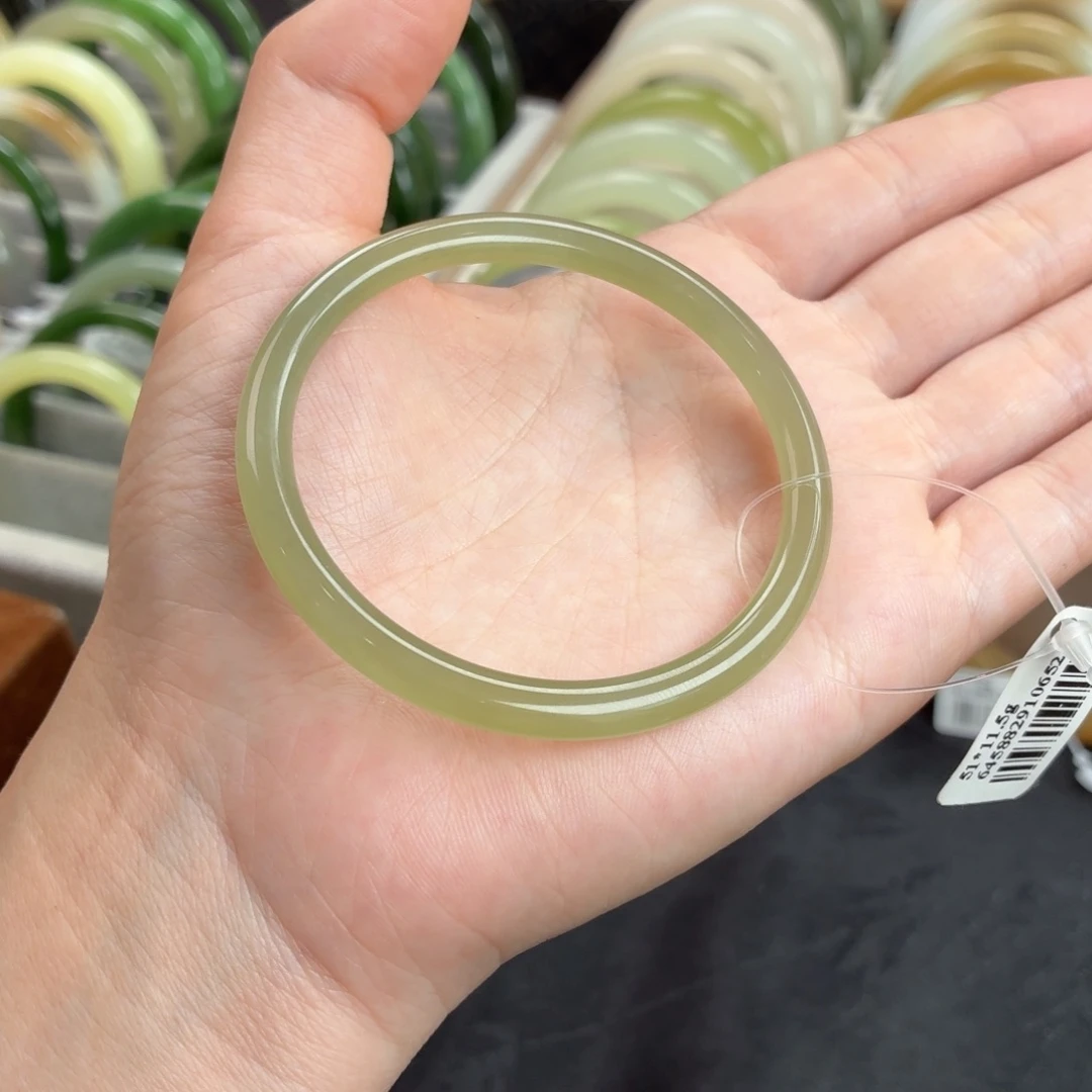 和田玉未镶嵌手镯-冰底茶晴51号