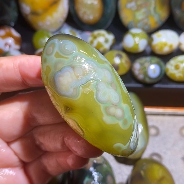 未镶嵌玛瑙/玉髓珠宝半成品54