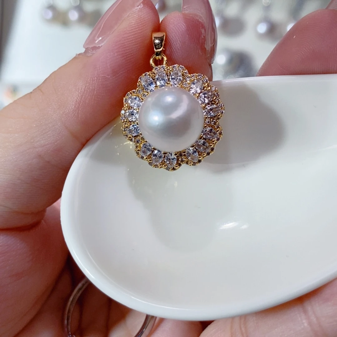 淡水珍珠未镶嵌吊坠(赠链)