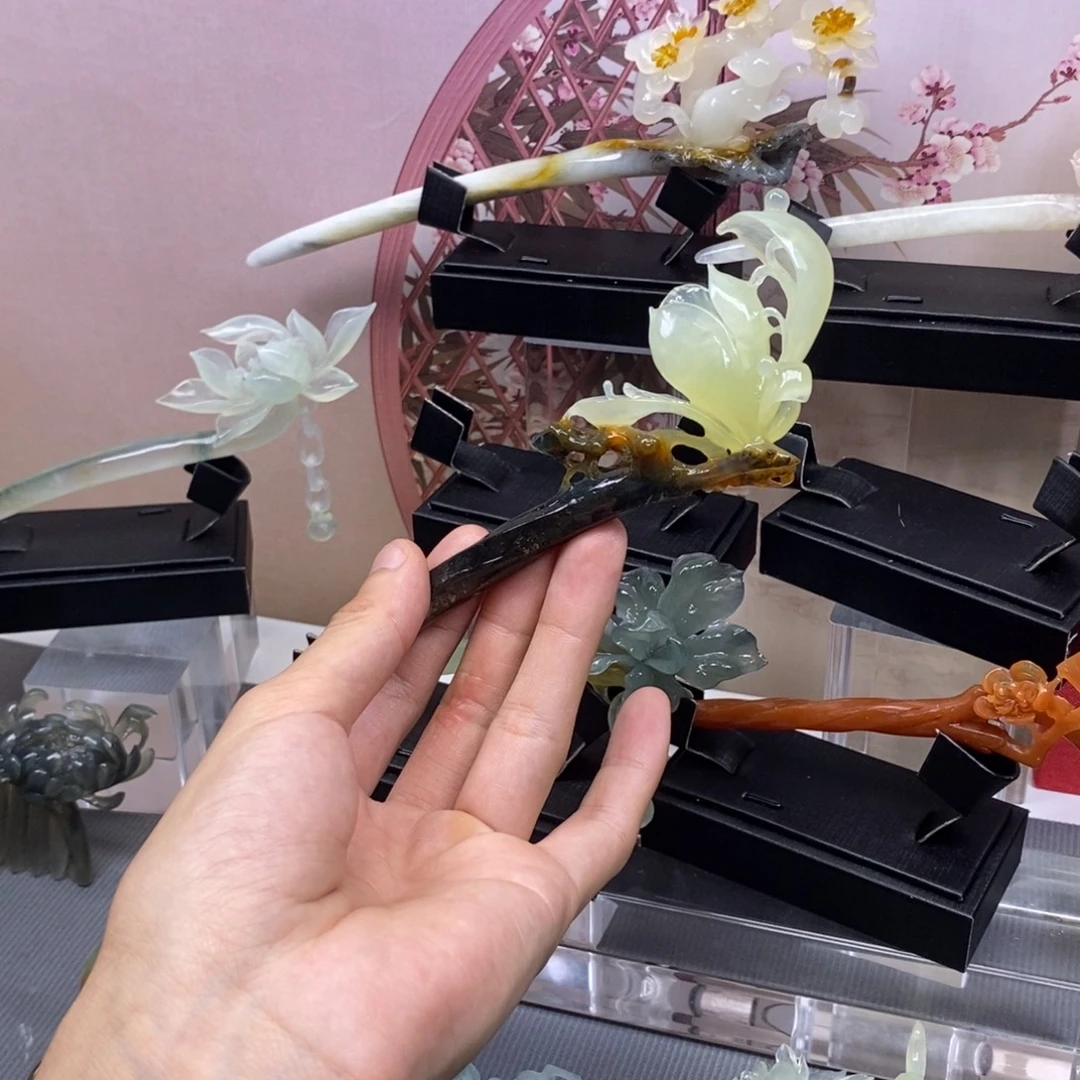C***t蛇纹石玉合金发饰玉兰